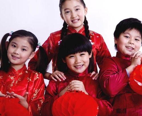 成人给小孩拜年视频大全,亲子互动视频集锦